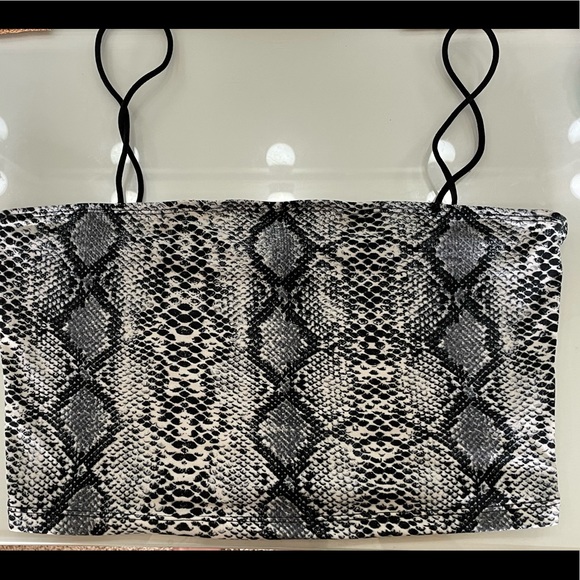 SHEIN Tank Top - Picture 2 of 4